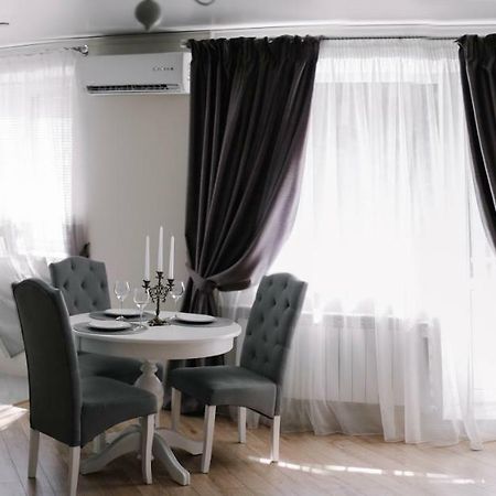 Vip Apartament Gomel Apartment Bagian luar foto